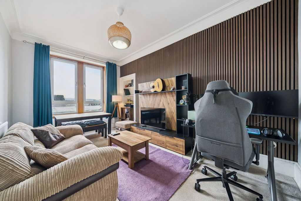 Additional image 2 of 1 bed flat for sale34 East Argyle Street, Helensburgh G84