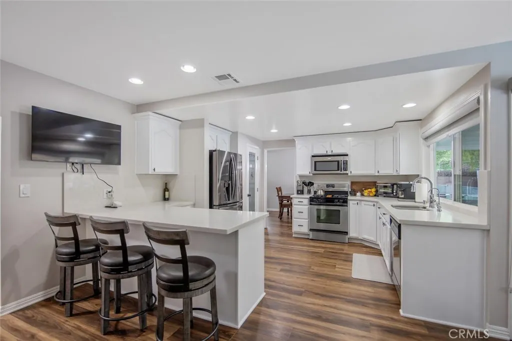 Additional image 14 of 28137 Oaklar Dr, Saugus, CA 91350