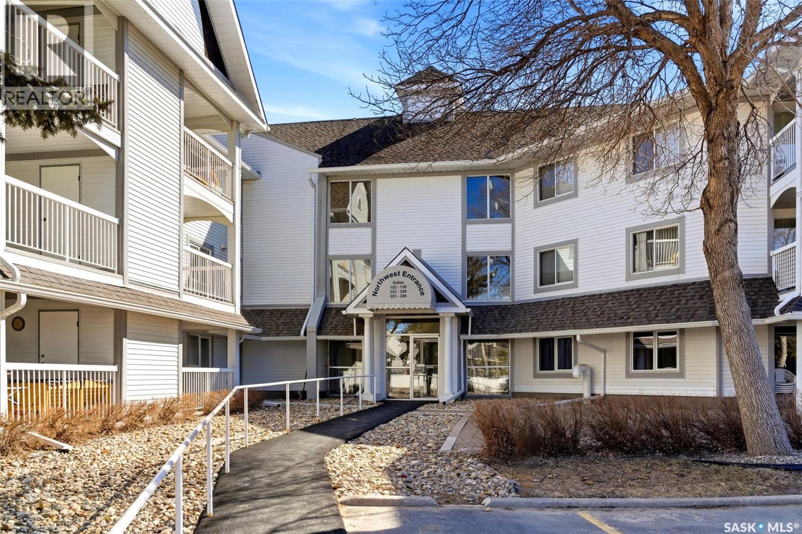 331 960 Assiniboine AVENUE