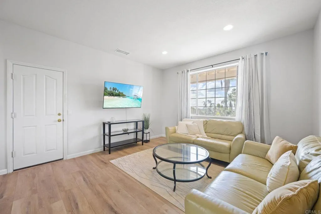 Additional image 83 of 330 Skyline Dr, Vista, CA 92084
