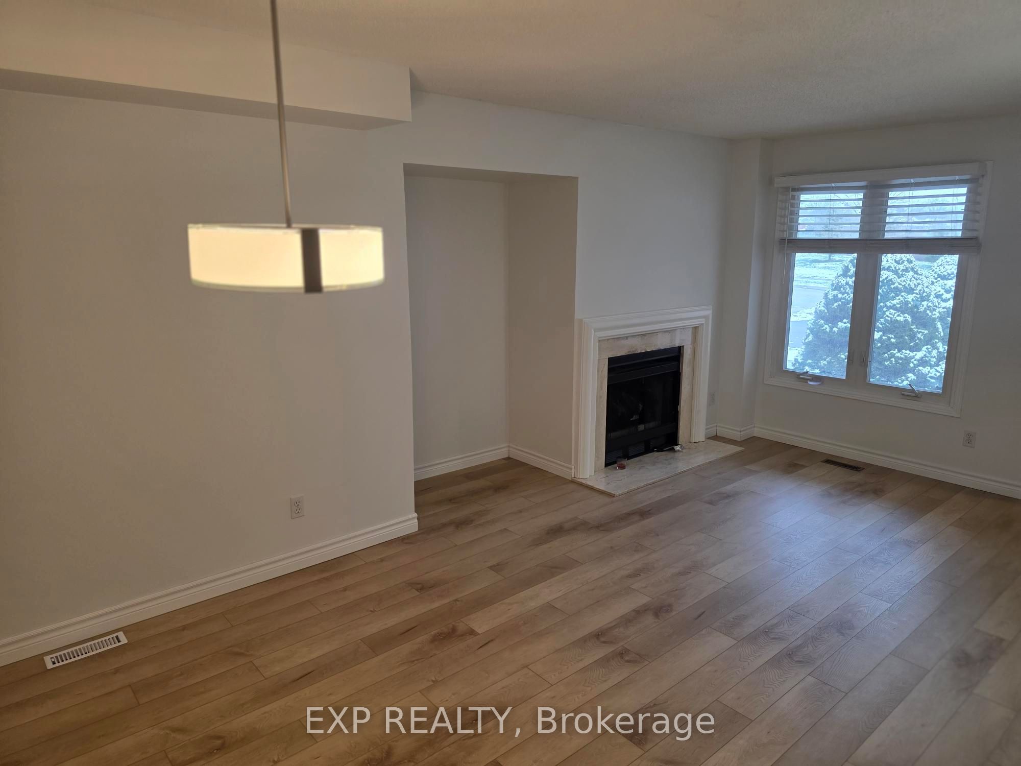 Additional image 3 of 1296 Valerie Crescent W, Oakville, ON, L6J 7E5