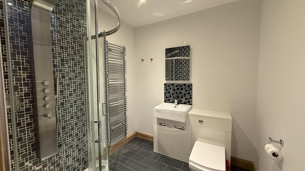 Additional image 6 of 4 bed semi-detached house to rentVilla Road, Cheddleton, Leek ST13