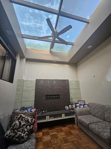 Rare Freehold Terrace Long Depth Near Eunos MRT photo 5
