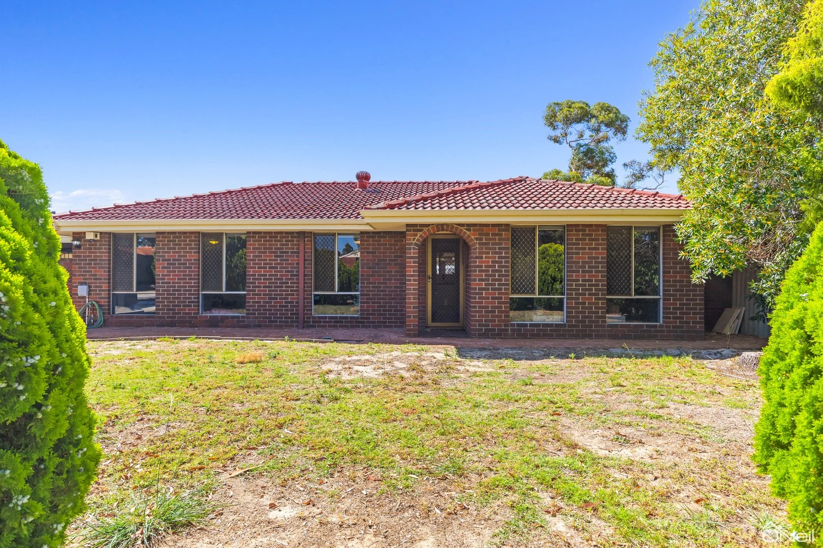 12 Harlow Court, Camillo WA 6111