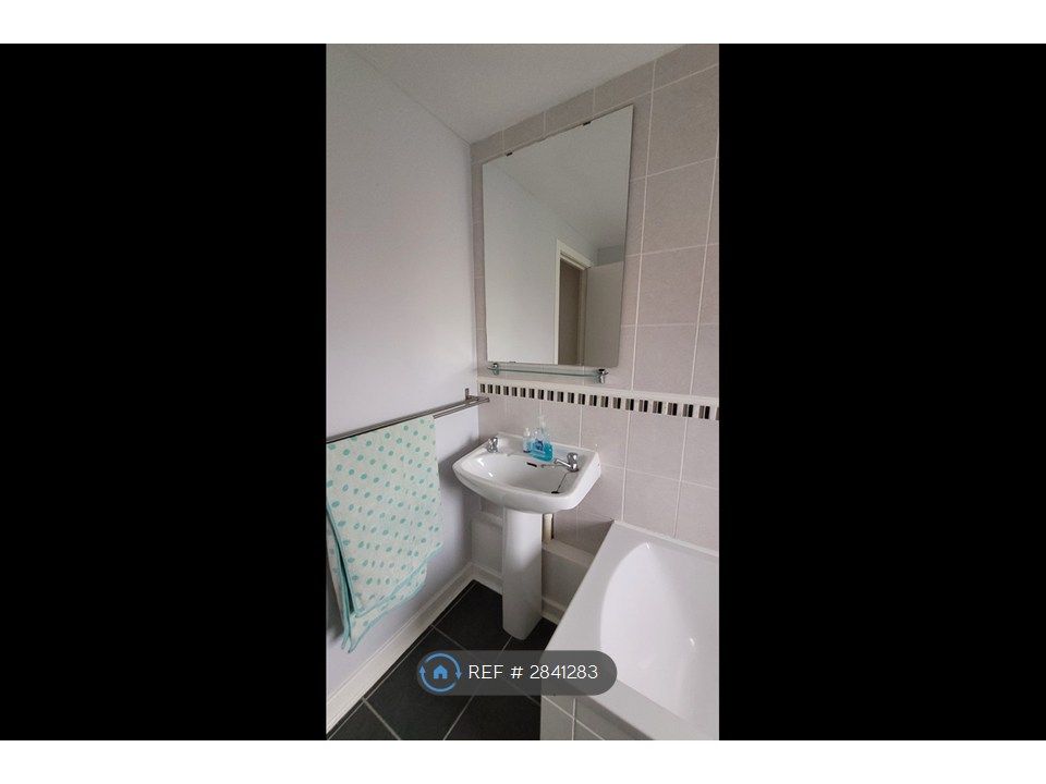 Additional image 3 of 2 bed flat to rentFendoch Road, Grangemouth FK3