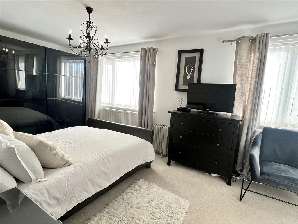 Additional image 7 of 3 bed semi-detached house for saleSandfield Close, Market Weighton YO43