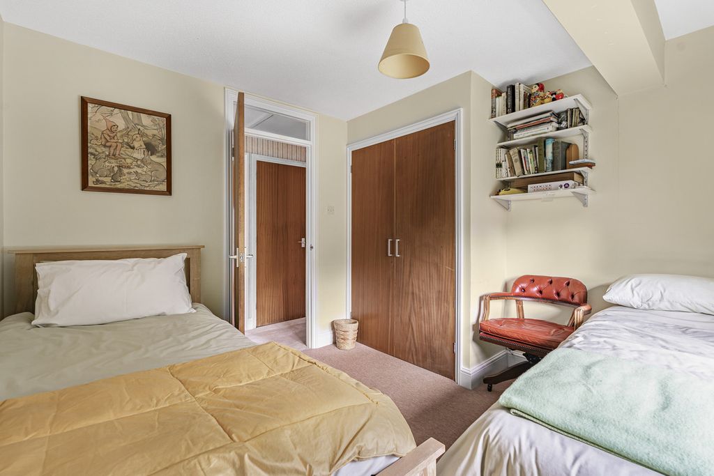Additional image 20 of 5 bed detached house for saleMill Paddock, Abingdon OX14