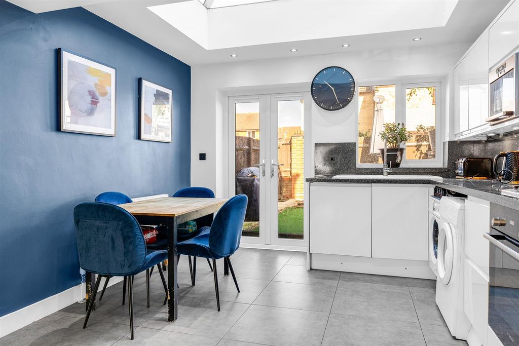 Additional image 3 of 3 bed terraced house for saleThe Briars, Hertford SG13