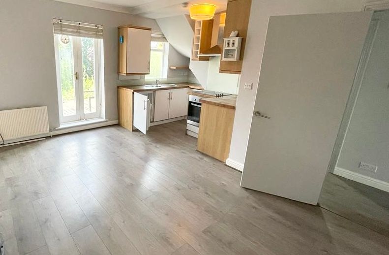 Additional image 10 of 2 bed flat to rentVictoria Road, London NW7