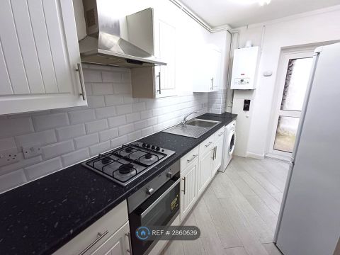 Vicarage Lane, London E15