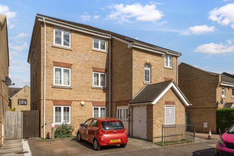 Chestnut Grove, London SE20