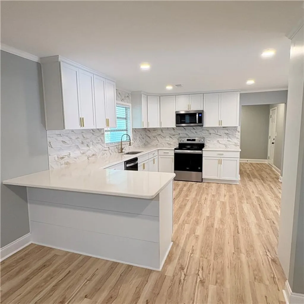Additional image 19 of 2502 13th Avenue, Valley, AL 36854