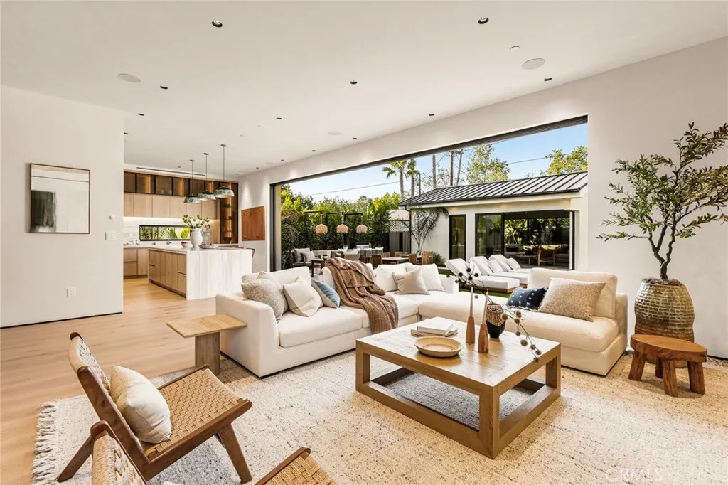 Additional image 63 of 12247 Addison St, Valley Village, CA 91607