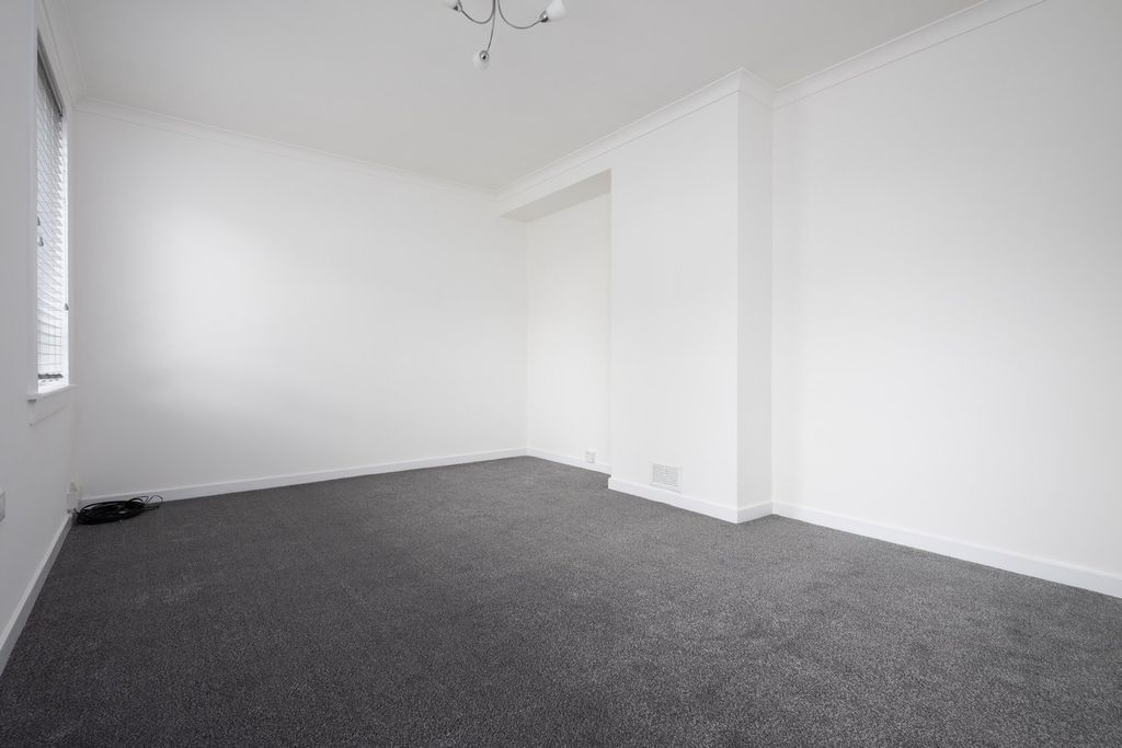 Additional image 10 of 3 bed semi-detached house for saleLivingstone Crescent, Falkirk FK2