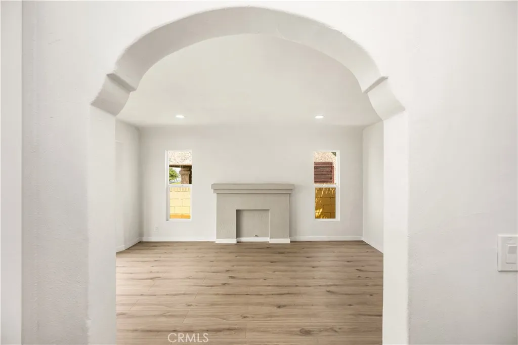 Additional image 38 of 1428 W 89th St, Los Angeles, CA 90047