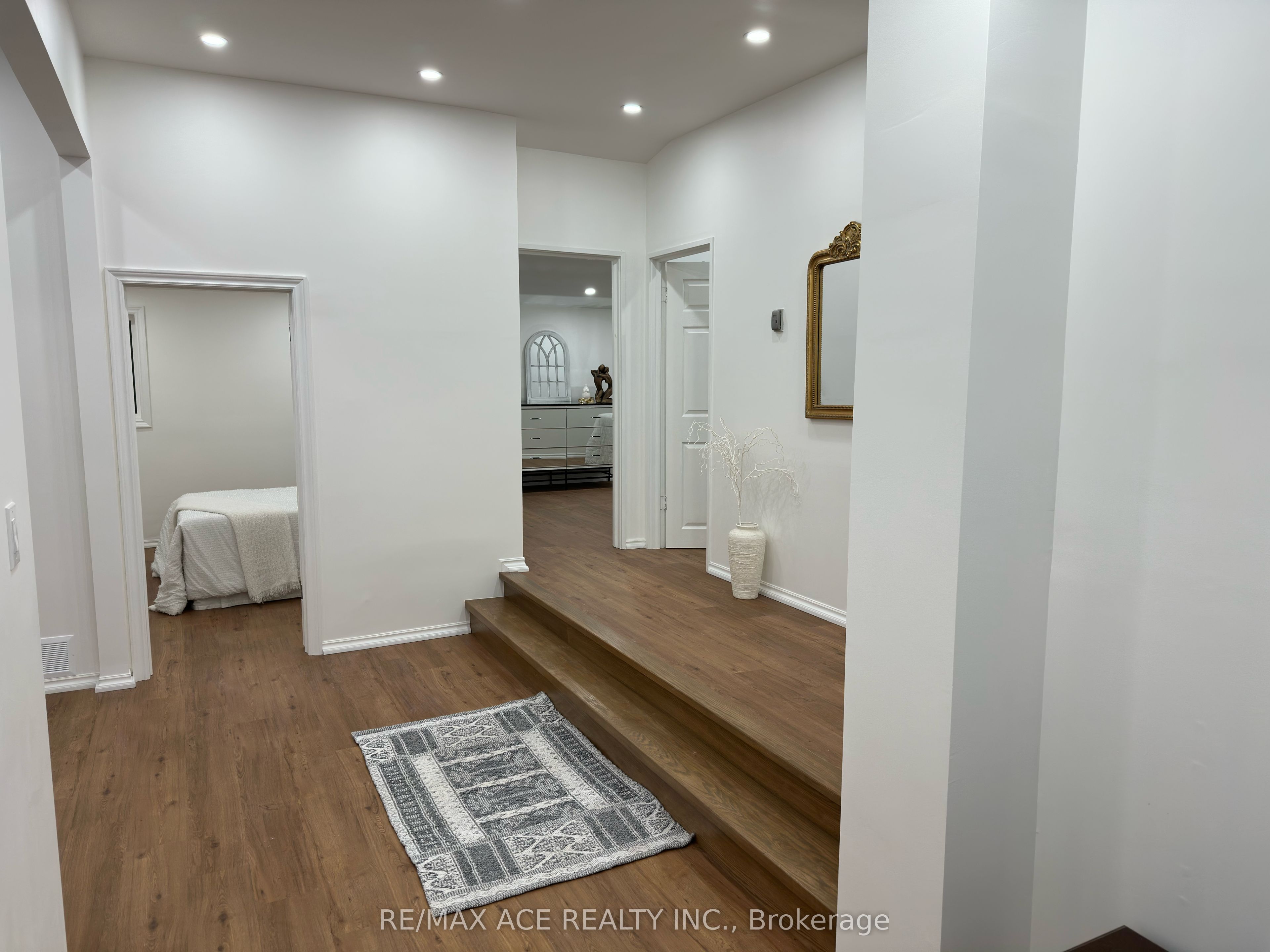 47 Munson Crescent, Toronto, ON, M1P 3M8 photo 3