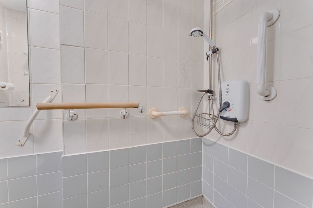 Additional image 36 of 5 bed semi-detached house for saleWest Bridgend, Dumbarton G82