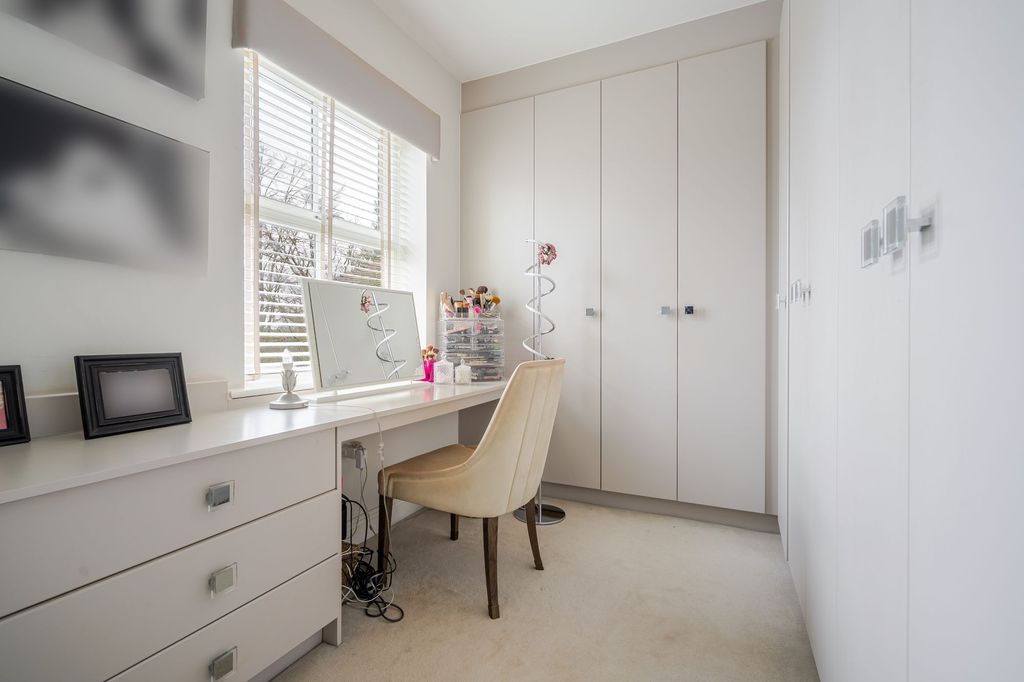 Additional image 11 of 5 bed detached house to rentSunningdale Heights, Sunningdale SL5