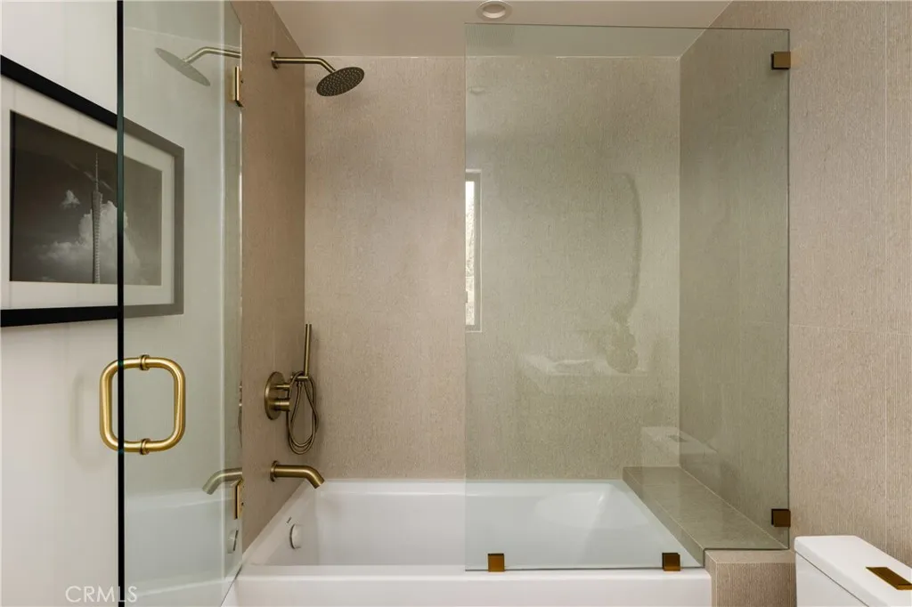 Additional image 54 of 15202 Hesby Street, Sherman Oaks, CA 91403