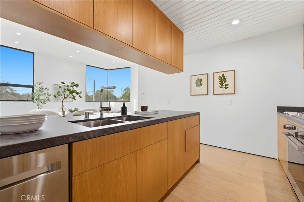 Additional image 21 of 3601 Mclaughlin Avenue, Los Angeles, CA 90066