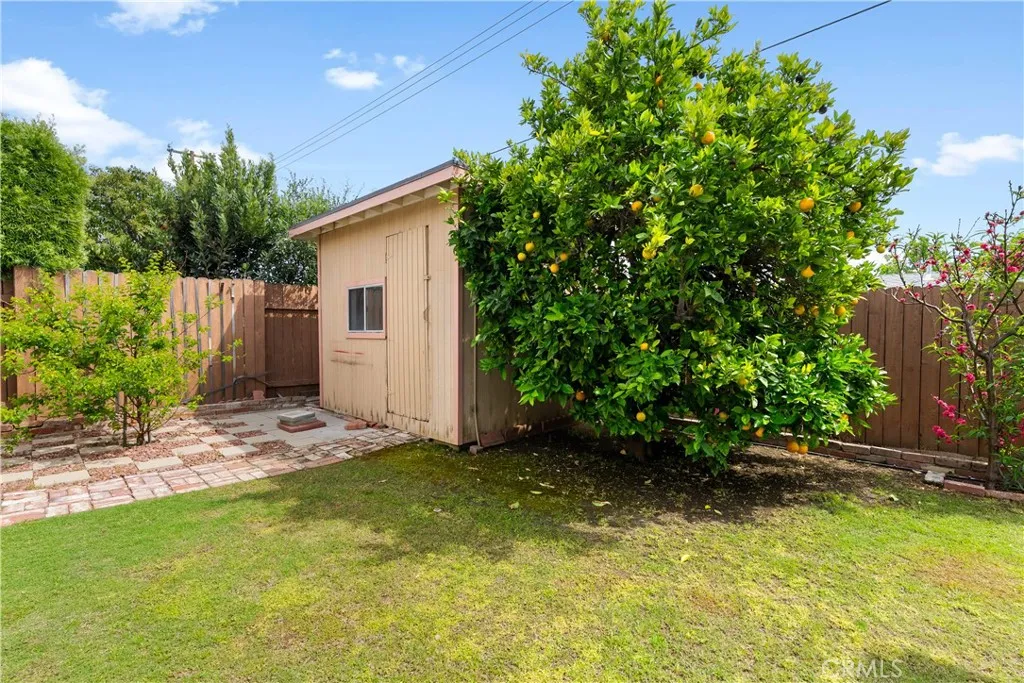 1040 E Del Mar Ave, Orange, CA 92865