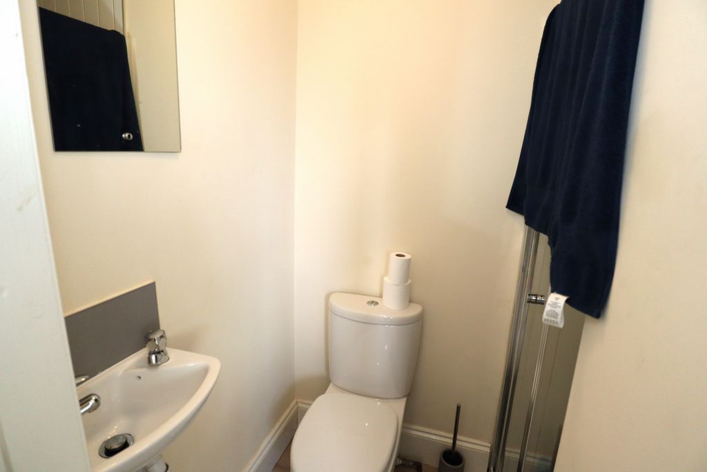 Additional image 8 of 6 bed terraced house to rentSt Catherines Grove, Lincoln LN5