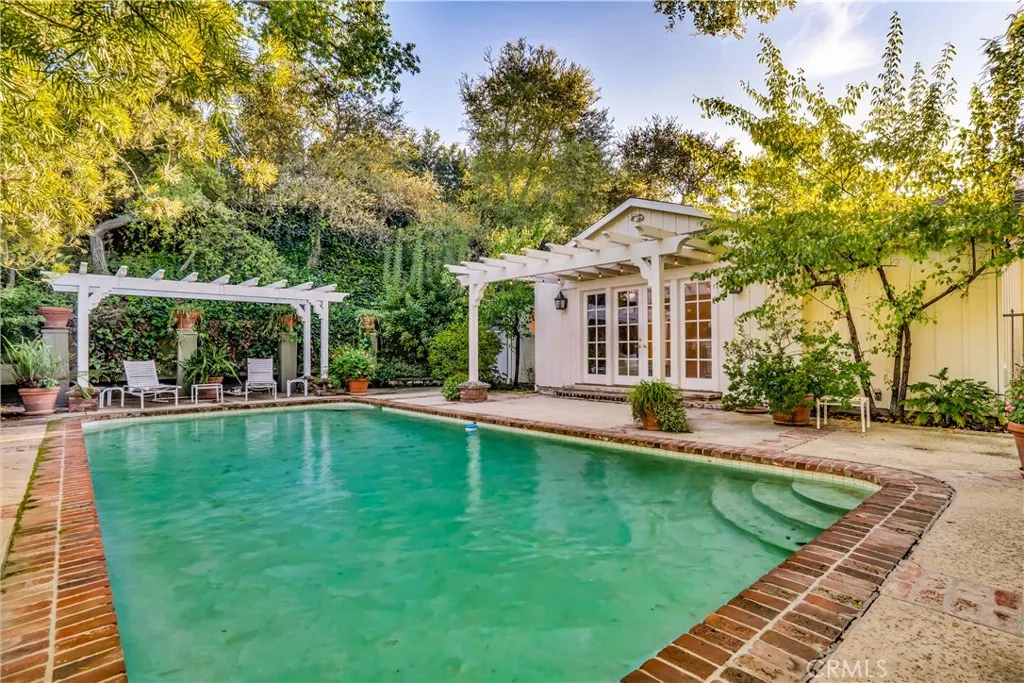 Additional image 65 of 17420 Rancho St, Encino, CA 91316