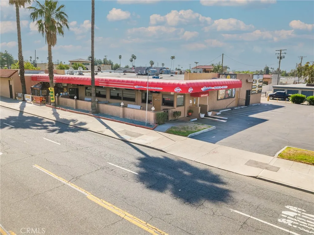 Additional image 11 of 127 W 40th Street, San Bernardino, CA 92407