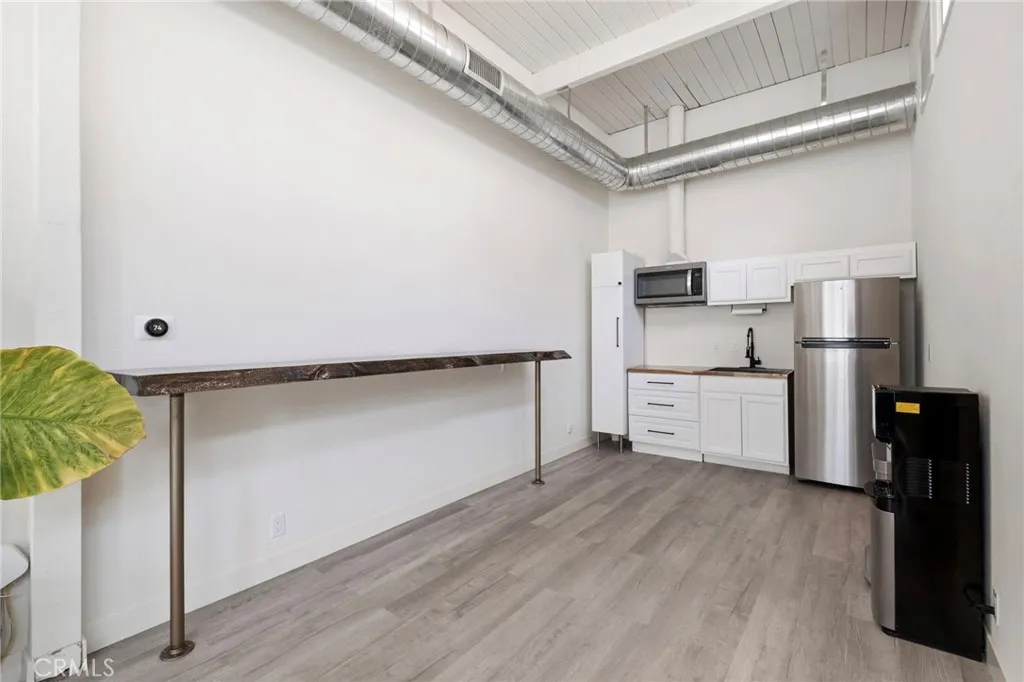 Additional image 8 of 555 E 3rd St, Long Beach, CA 90802