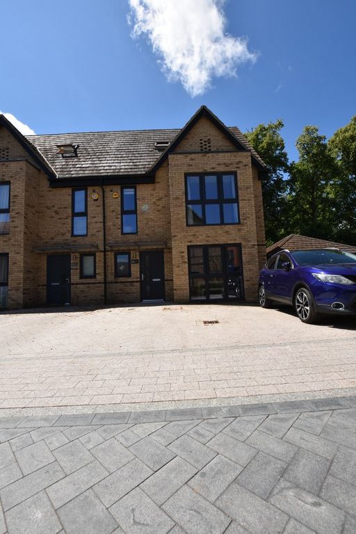 3 bed semi-detached house to rentMarchment Square, West Town, Peterborough PE3