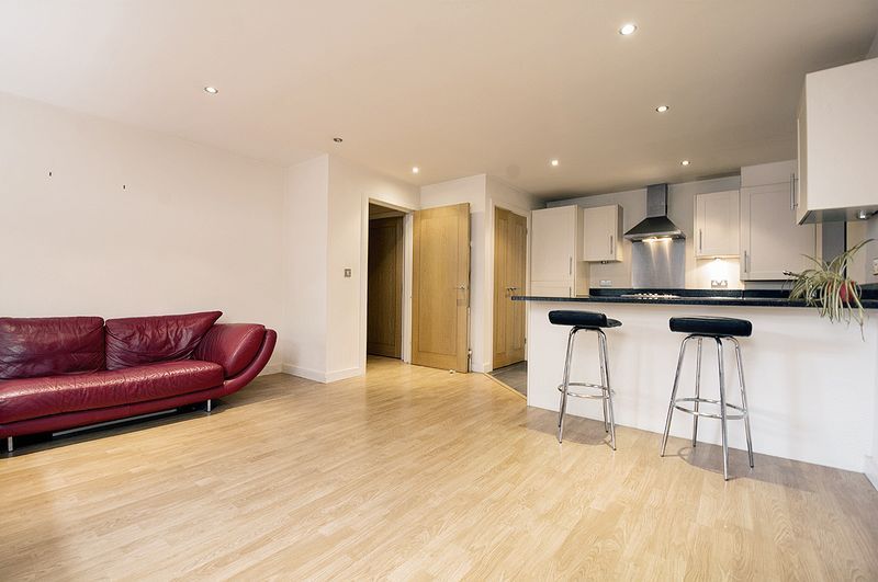 Additional image 5 of 1 bed flat to rentBridge Court, Walton-On-Thames KT12