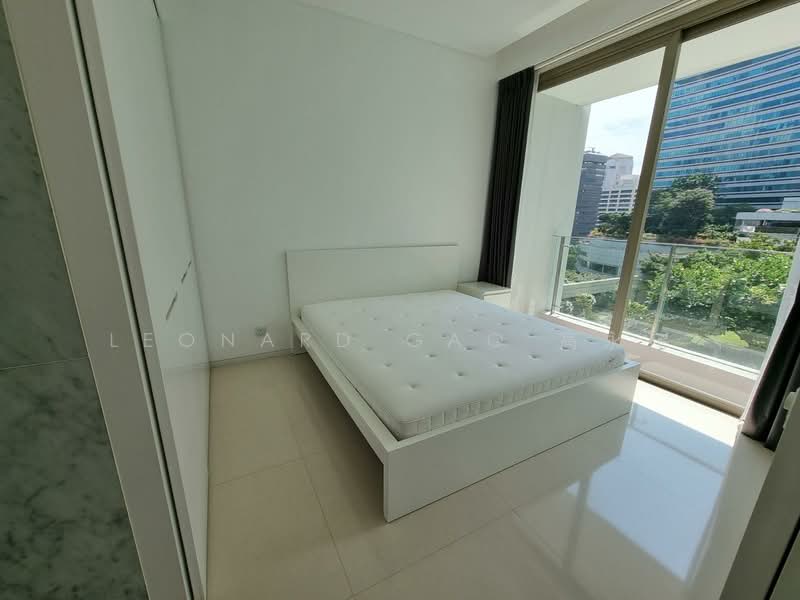 6 Scotts Road photo 2