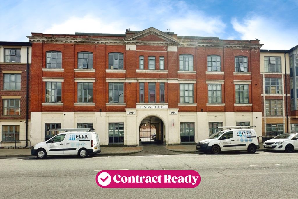 2 bed flat for saleKings Court, 71-76 Wright Street, Hull HU2