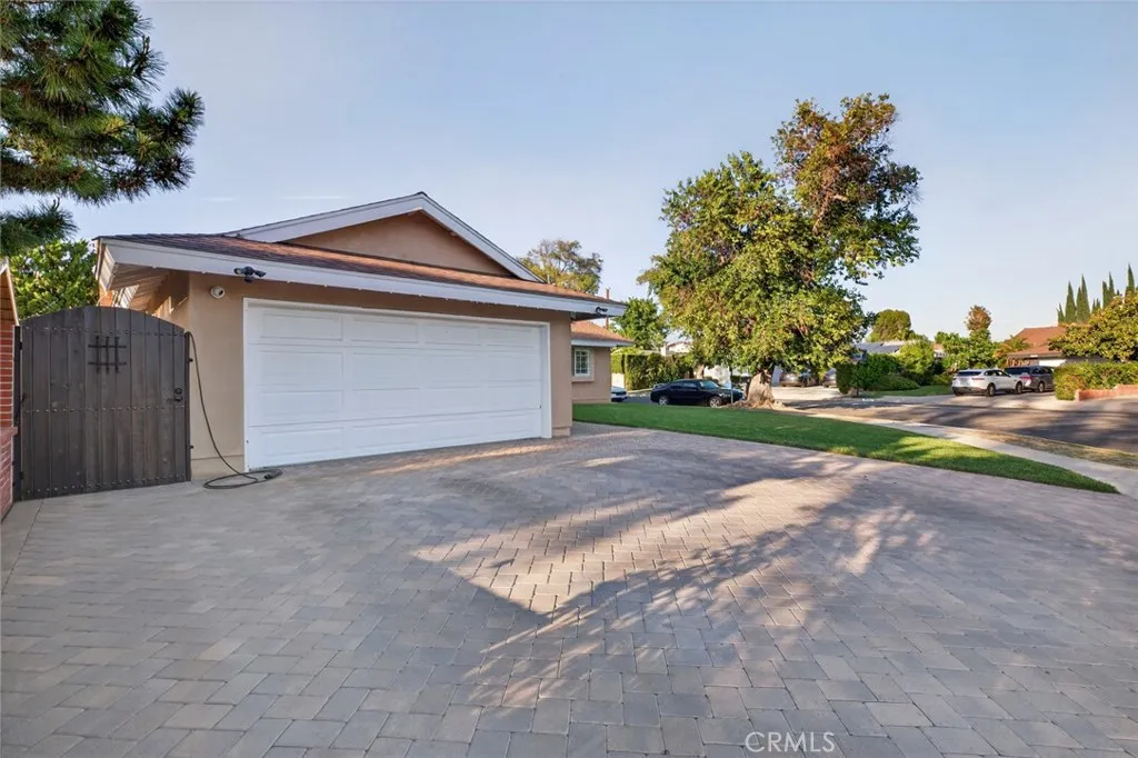 16751 Londelius St, Northridge, CA 91343 photo 4
