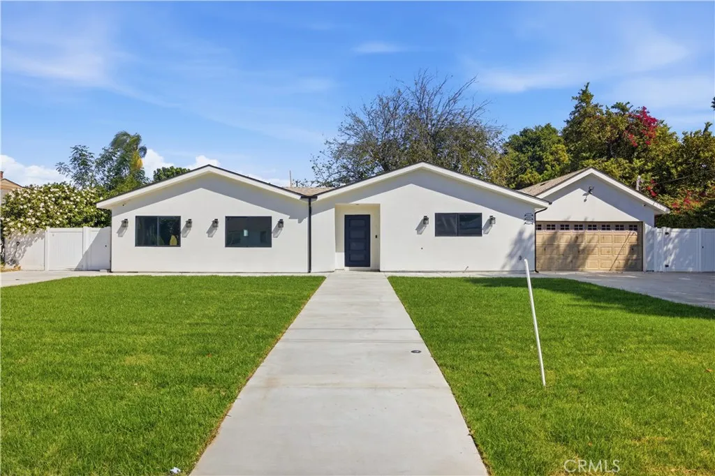 Additional image 2 of 8542 De Celis Pl, North Hills, CA 91343