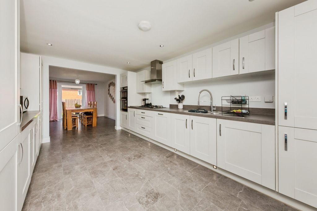 Additional image 6 of 4 bed detached house for saleBlack Croft Close, Shavington, Crewe CW2