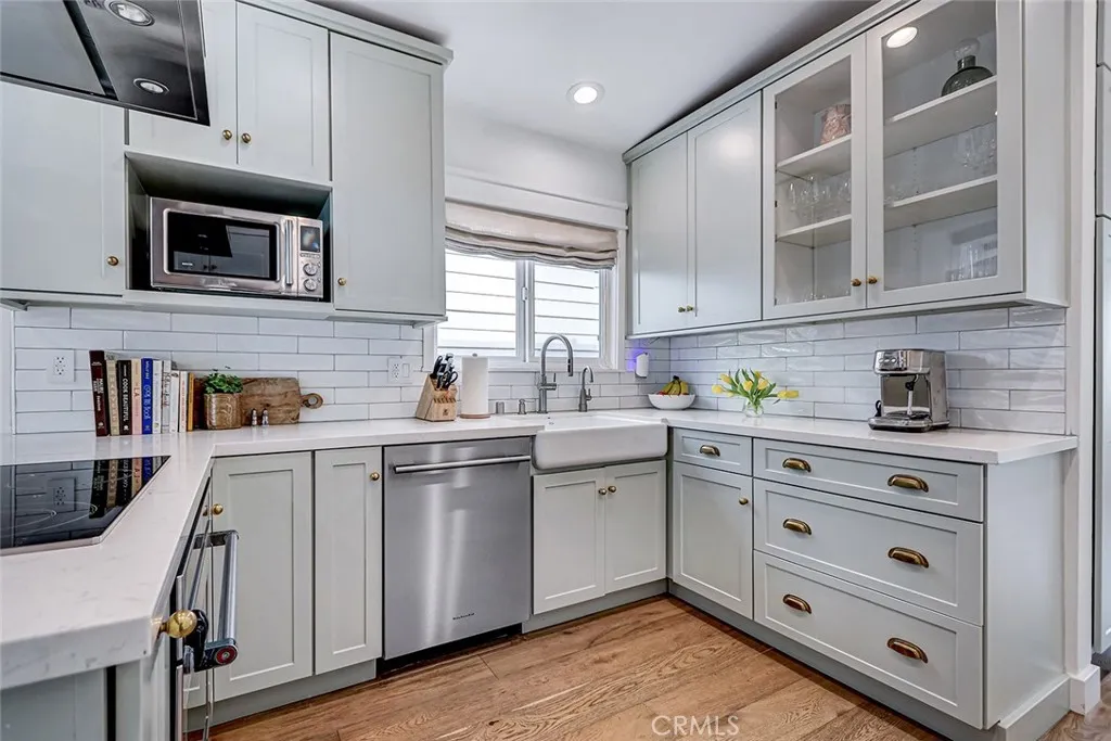 Additional image 14 of 3211 N Valley Dr, Manhattan Beach, CA 90266