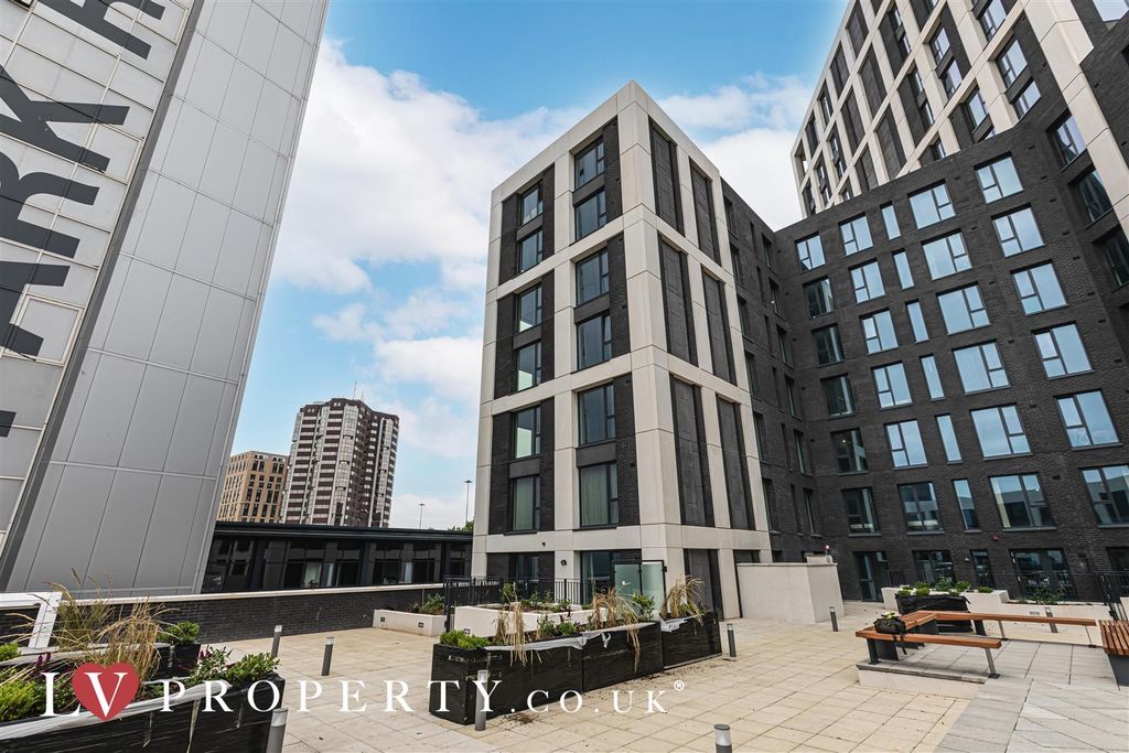Additional image 10 of 1 bed flat to rentBroad Street, Birmingham, West Midlands B15