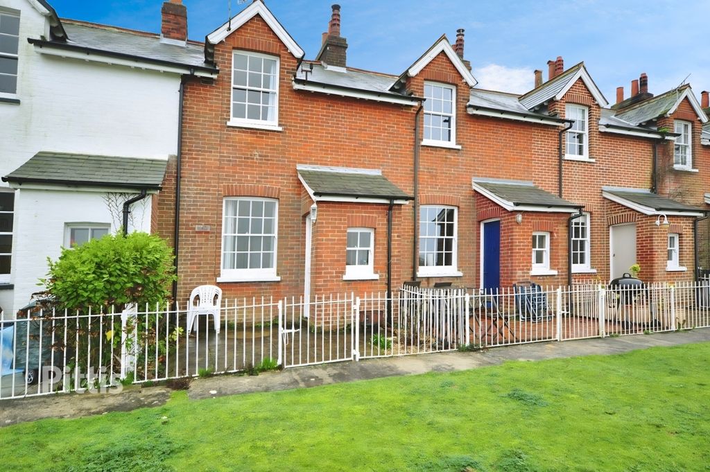 2 bed cottage to rentWesthill Lane, Norton, Yarmouth PO41