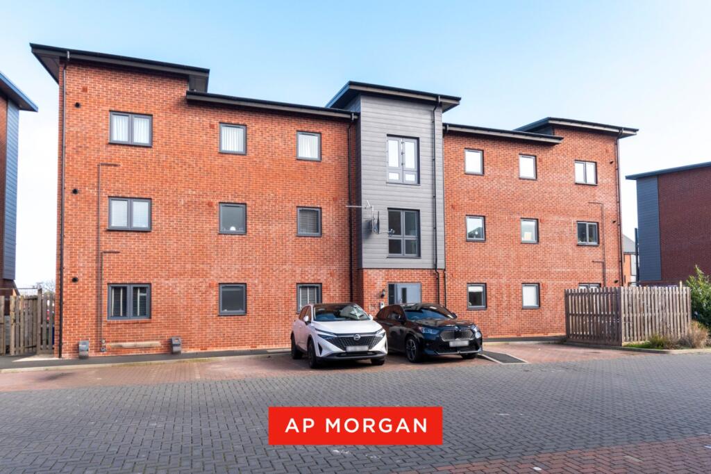 Newman Square, Shirley, Solihull, West Midlands, B90