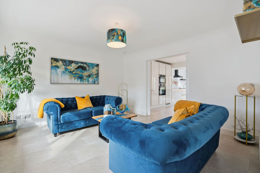 Additional image 3 of 4 bed detached house for saleBorestone Place, Stirling FK7