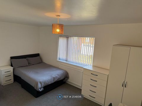 Maas Road, Birmingham B31, Room to rent