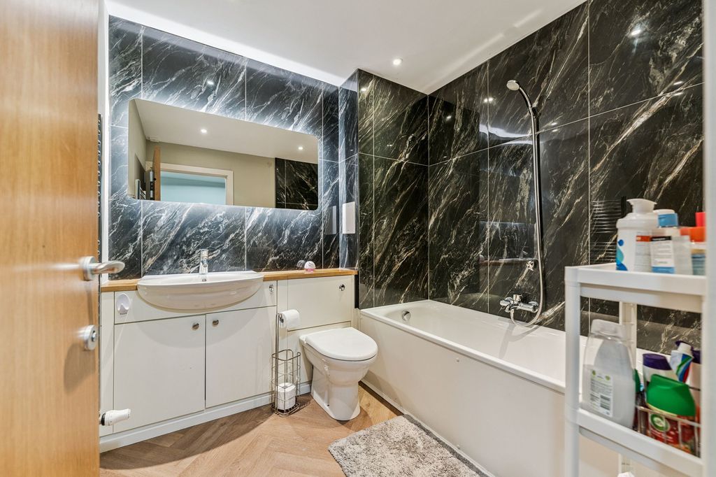 Additional image 19 of 2 bed flat for saleGlasgow Harbour Terraces, Flat 4/3, Glasgow Harbour, Glasgow G11