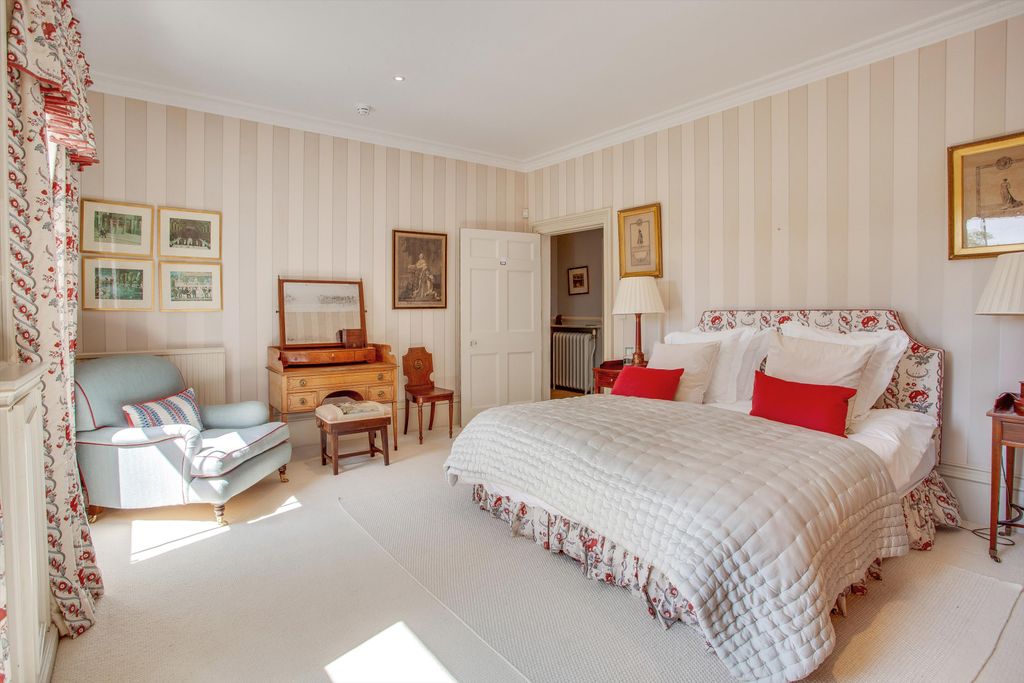Additional image 9 of 6 bed detached house for saleRemenham Lane, Remenham, Henley-On-Thames, Berkshire RG9