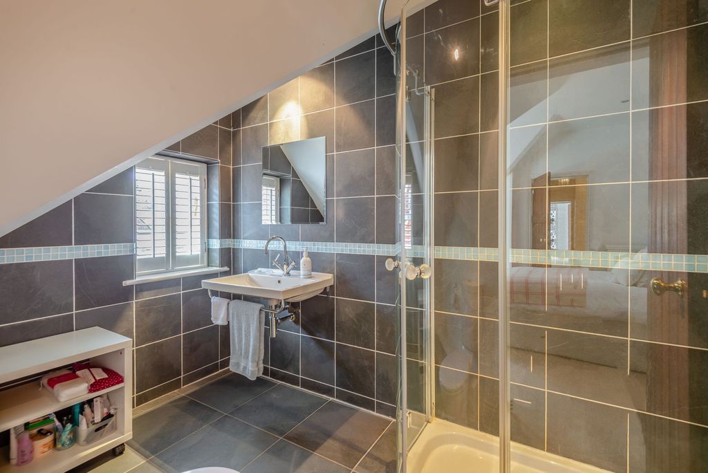 Additional image 12 of 5 bed detached house for saleEnglemere Wood, Ascot SL5