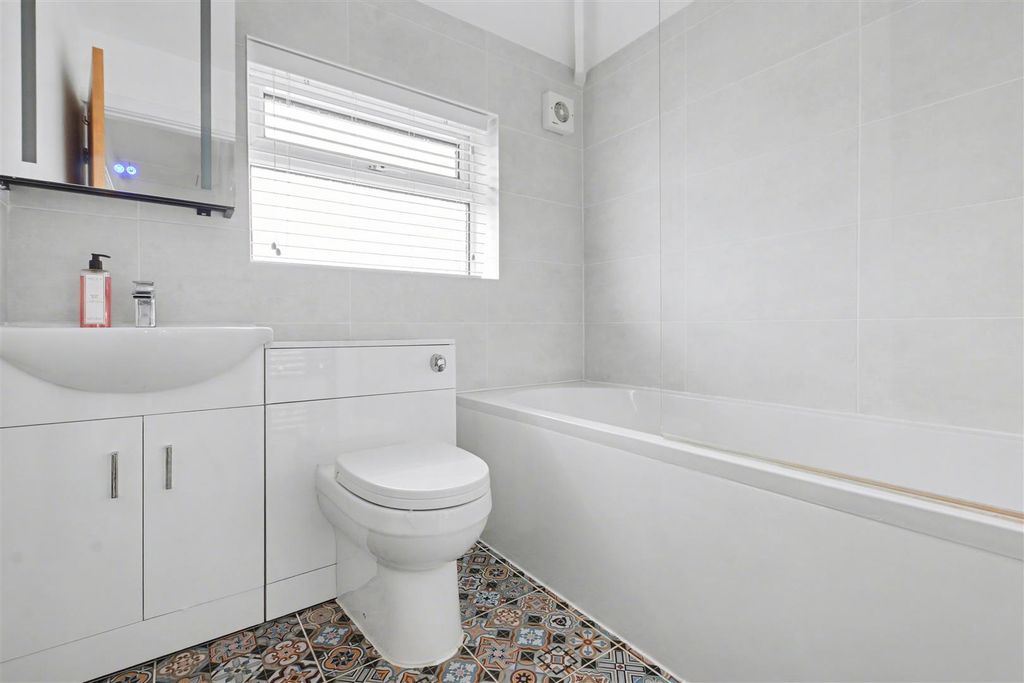 Additional image 19 of 3 bed end terrace house for saleMarlborough Road, Beeston, Nottingham NG9