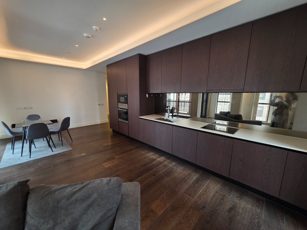 2 Bed Flat, Artillery Row, SW1P, N1 7GU photo 3