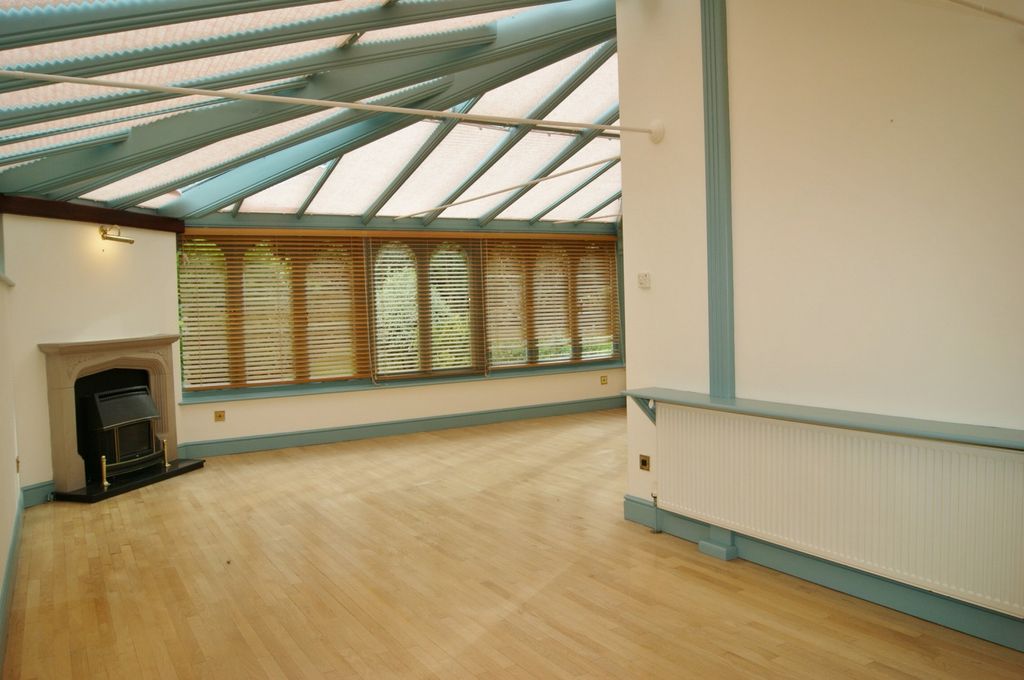 Additional image 8 of 7 bed detached house to rentPortland Park, Gerrards Cross, Buckinghamshire SL9