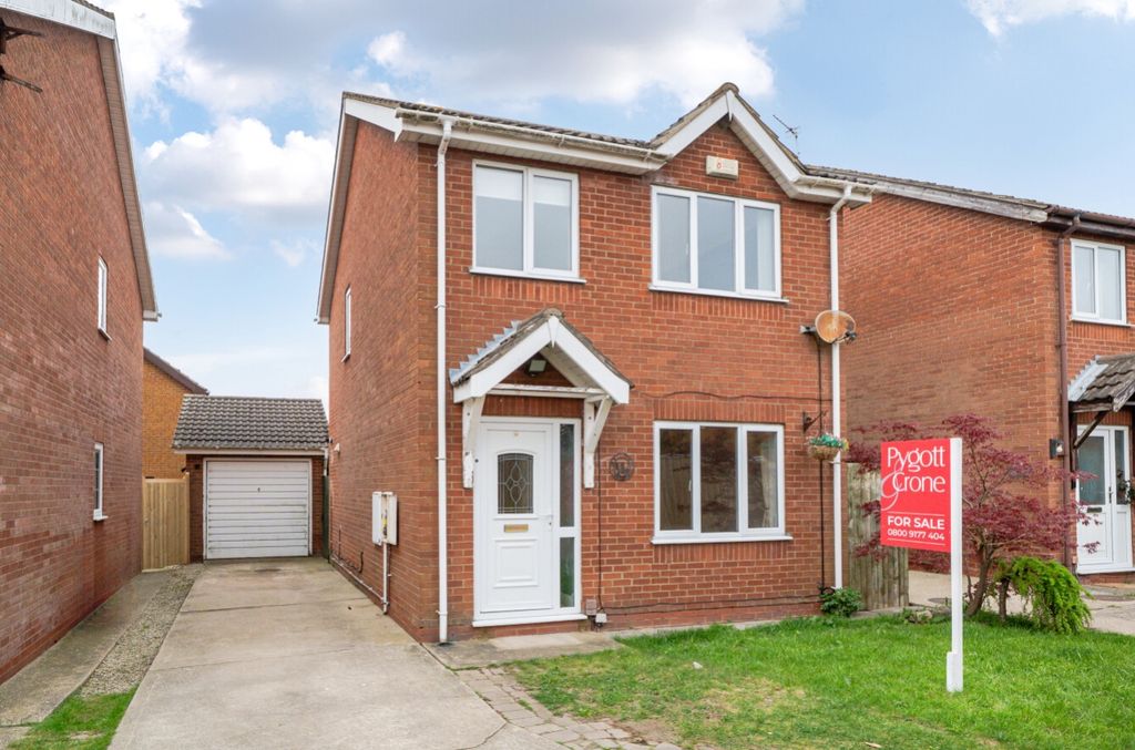 3 bed detached house for saleDefender Drive, Grimsby, Lincolnshire DN37