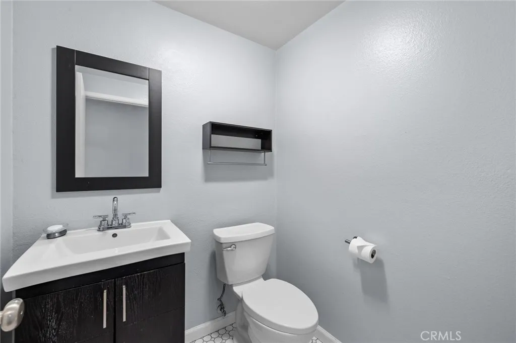 Additional image 14 of 10831 Roycroft St Unit 9, Sun Valley, CA 91352